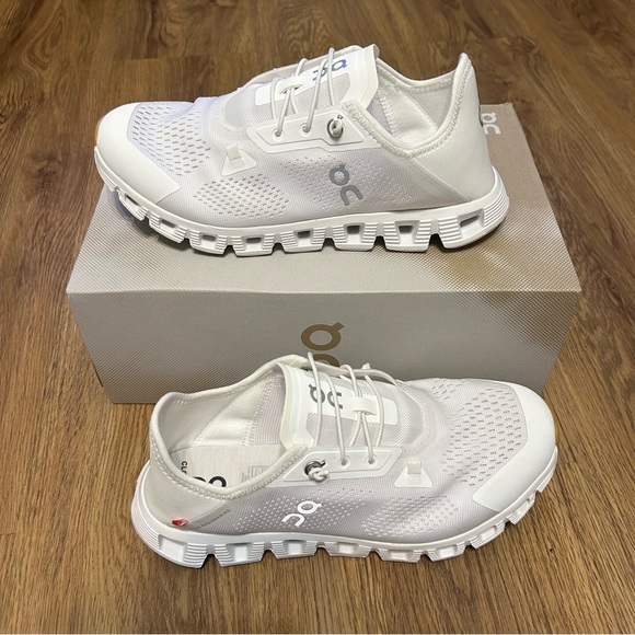 ON CLOUD 5 COAST white running athletic training shoes sneakers women’s 7.5 new - Picture 8 of 8